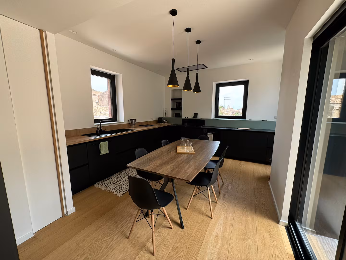 Splendid Apartment Picture