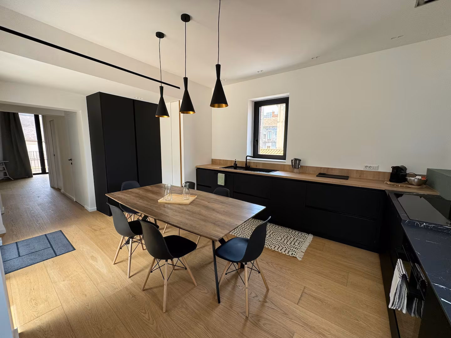 Splendid Apartment Picture